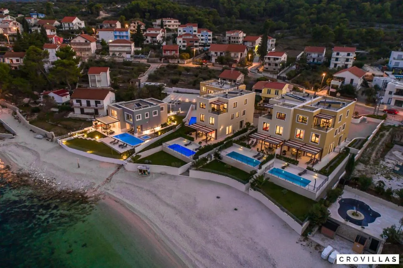 Acadia D Villa Slatine 0*,  Croatia